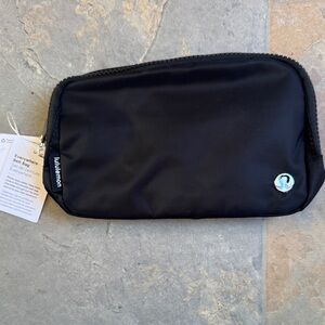 lululemon athletica Black Men's Toiletry Pouch